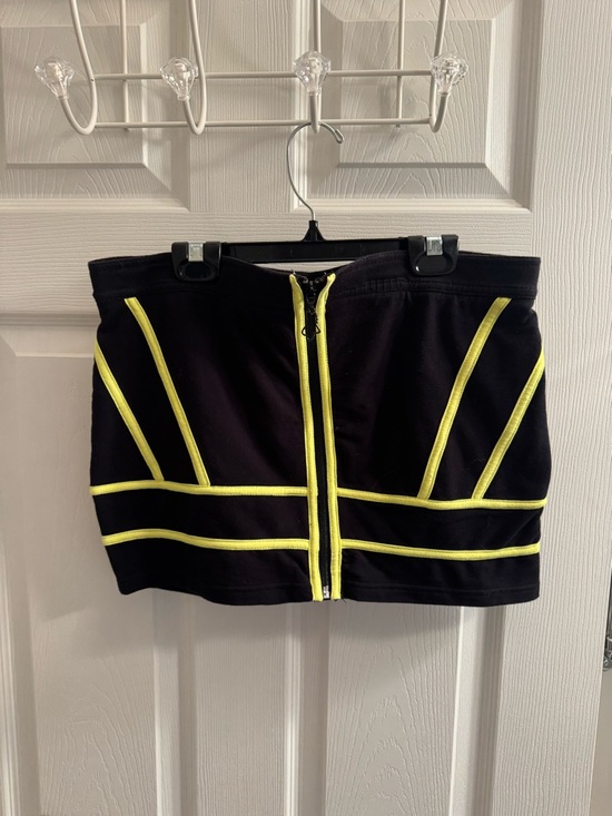 Fox Dresses & Skirts - Fox Racing Skirt Full Zip Neon Yellow Black Size Small